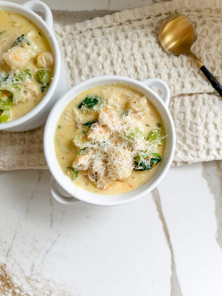 Olive Garden Gnocchi Soup - Lovely Delites