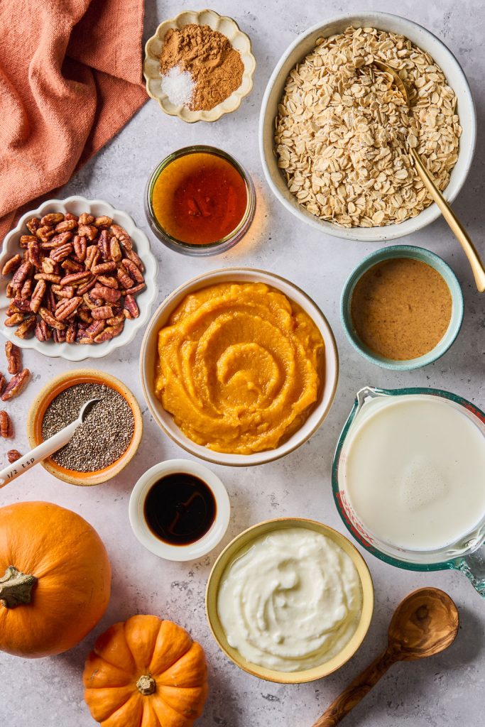 all the ingredients to make pumpkin overnight oats